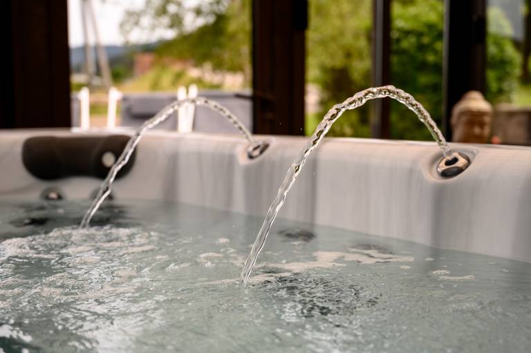 Chalet 'Le Brusyna' with Mountain View, Whirlpool, Private Terrace and Wi-Fi — photo 3