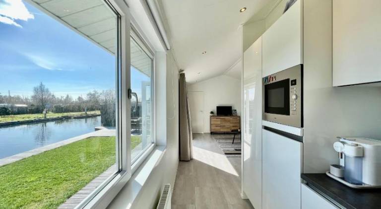NEW - The Surf Shack - on a lake near Amsterdam! — photo 3
