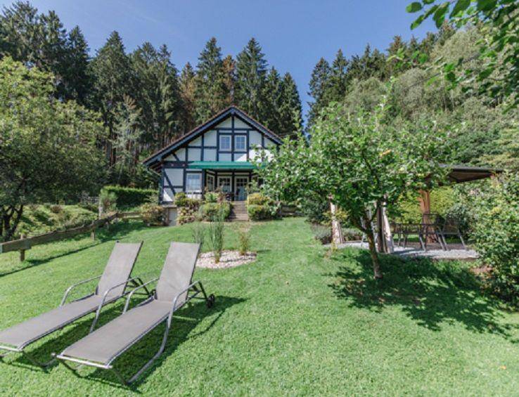 Vacation home with garden, patio & grill | Mountain view — photo 2