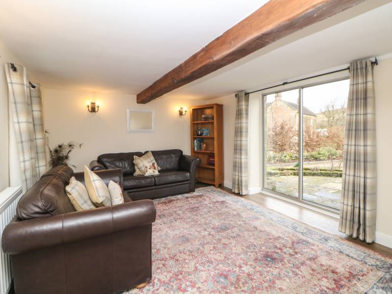 Fully equipped beautiful cottage with garden | Pets allowed — photo 3
