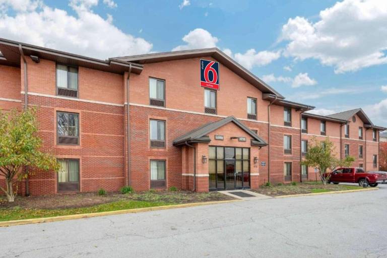 Apartment with 1 room for 2 persons in Mishawaka, IN