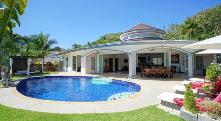 Pleasant villa with pool | Pet-friendly in Sa Khu