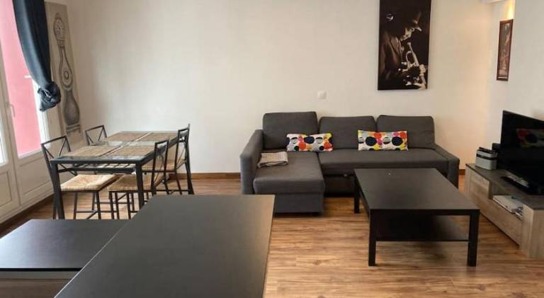 Apartment with 1 room for 4 persons — photo 2