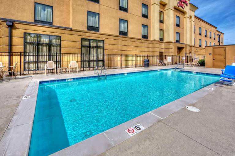 Hampton Inn Crossville — photo 2