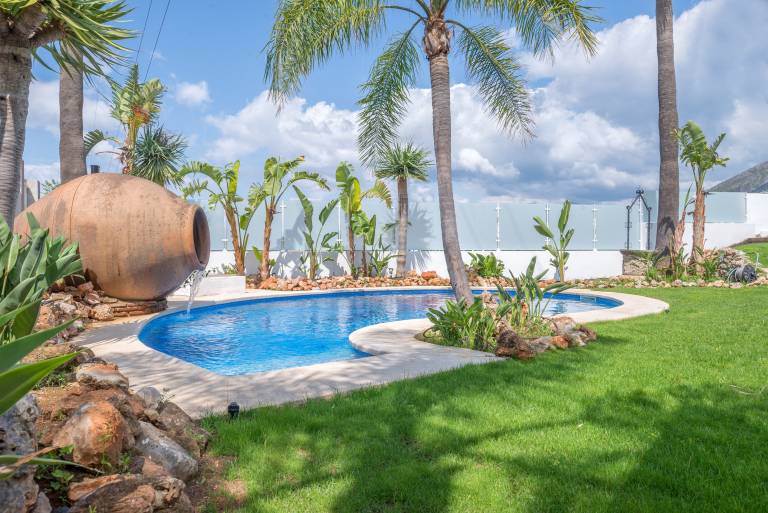 Villa "Jazz Close To Golden Mile" with Sea View, Private Pool & Wi-Fi — photo 2