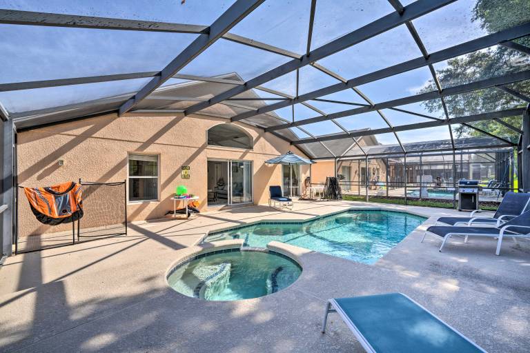 Pool + Lanai: Emerald Isle Resort Home! — photo 3