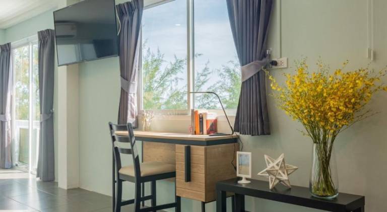 The BEACH CHA AM Suites — photo 3
