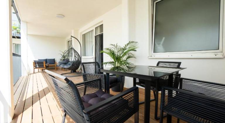 Bright stylish apartment with a huge terrace in a top location — photo 2