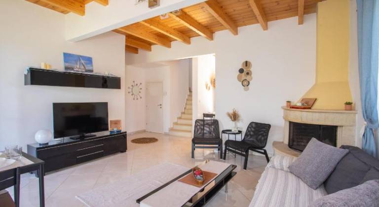 Fully equipped spacious house with barbeque, terrace & garden | Suitable for remote work | Pets allowed — photo 2
