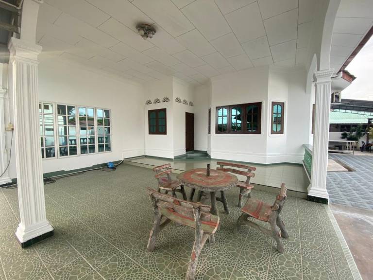 3300 m&sup2; Villa