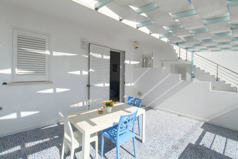 Vacation home with 1 room for 4 persons in Alliste