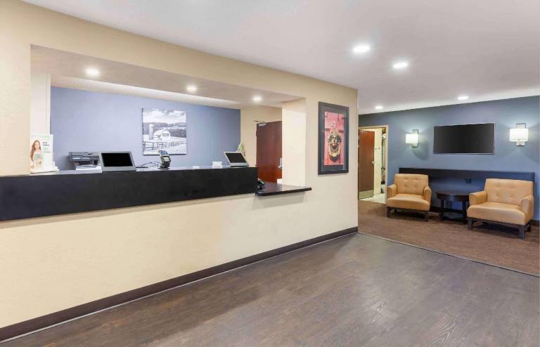 Extended Stay America Select Suites - Appleton - Fox Cities — photo 2