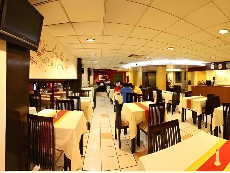 Hotel Elizabeth Central — photo 3