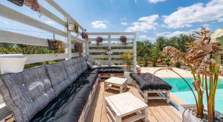 Beautiful villa with barbecue, yard & terrace | Pets allowed — photo 2