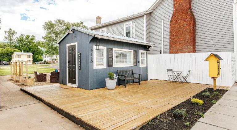 House with 1 room for 2 persons in Shenandoah, MD