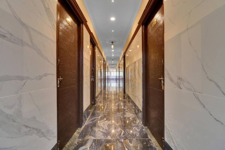 OYO Flagship Hotel Ashoka Grand