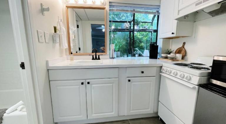 Beautiful serviced apartment with pool | Good for workation | Pets allowed — photo 5