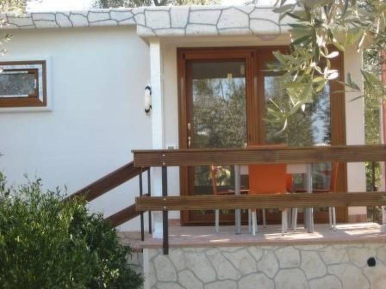 House with terrace, BBQ & yard | Sea view | Pets allowed — photo 2