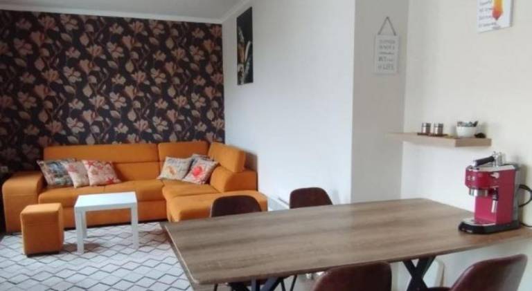 Nice holiday apartment with pool & patio | Beach nearby | Dogs allowed in Sveti Vlas