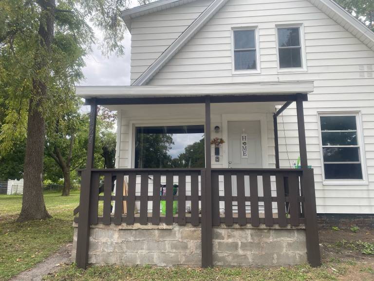 House Enos Park
