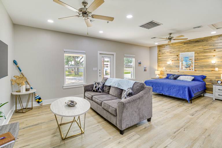 Fish & Swim On-Site: Resort Retreat in Rockport! — photo 2