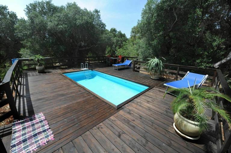 Villa with patio, barbecue & yard — photo 2