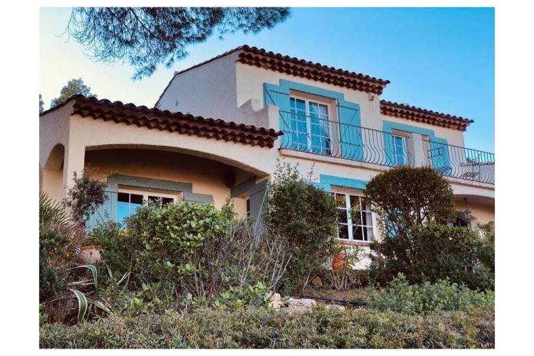 Villa with terrace, garden & barbeque | Pets allowed — photo 2