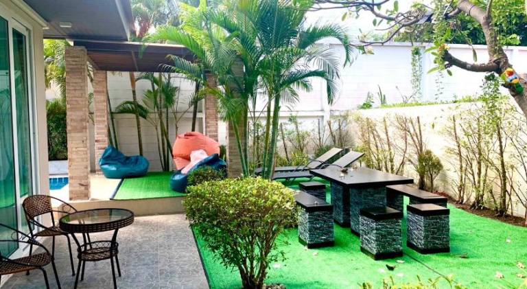 Villa with pool & hot tub | Dogs allowed — photo 4