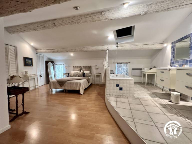 La Maison de Sainte Valière Piscine et Spa — photo 3