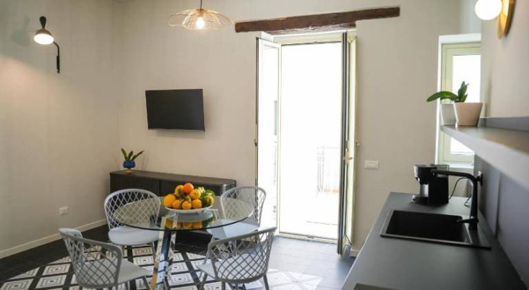 Apartment with 1 room for 4 persons — photo 2