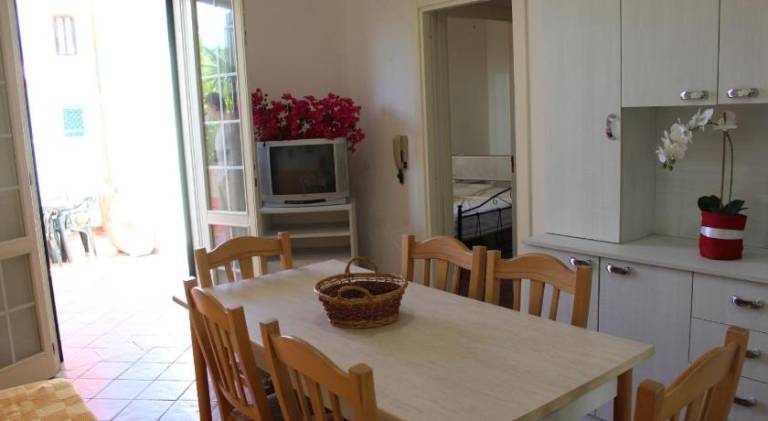 Holiday apartment with 2 rooms for 6 persons — photo 5