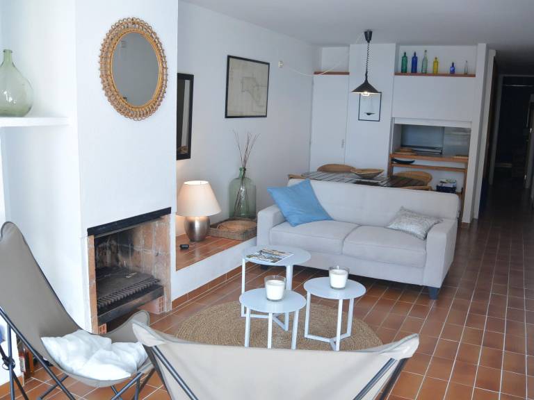 Holiday apartment with pool — photo 3