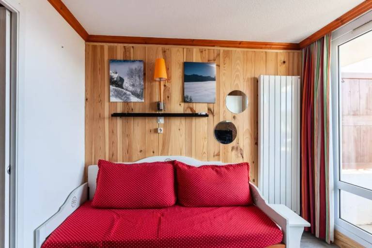 Rental apartment with 2 rooms for 5 persons — photo 3