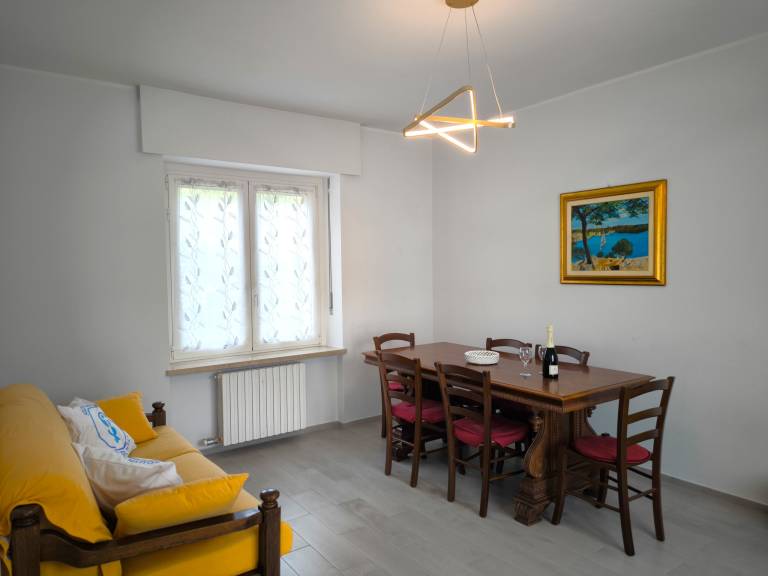 Vacation home with garden — photo 2