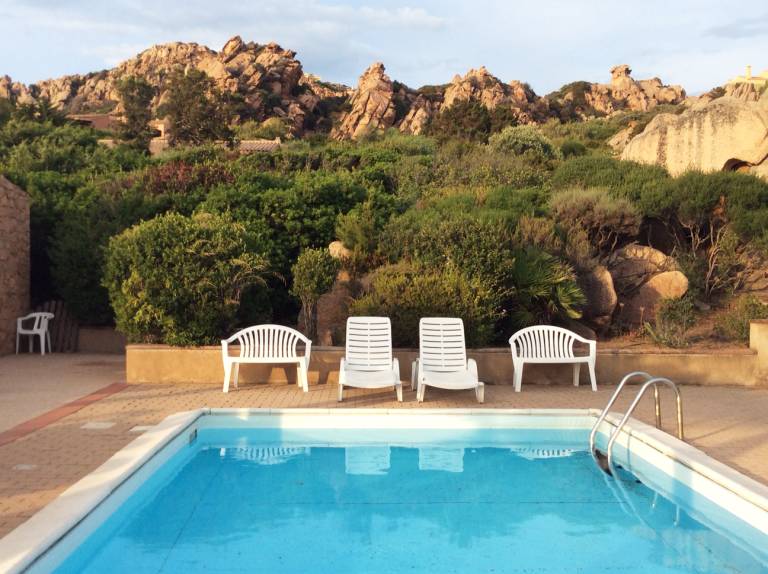 Charming Villa with Garden and Pool