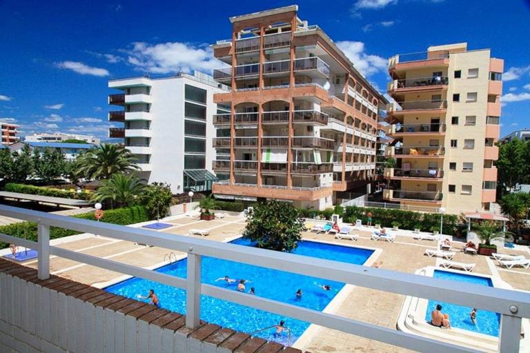 Bonito Apartamento 1ª Línea · Parking · AA/CC · Piscina · CENTER I — photo 2