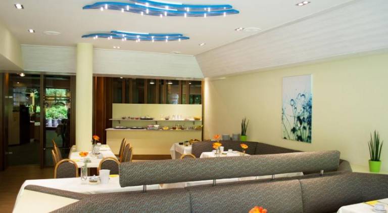 Hotel Quellenhof Bad Urach — photo 2