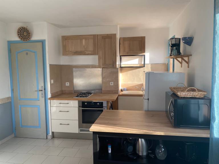 Child-friendly beautiful apartment with pool & patio | Sea view | Beach nearby | Pets are welcome — photo 2