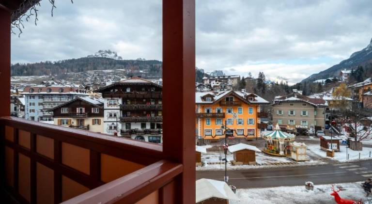 Holiday apartment with terrace — photo 4