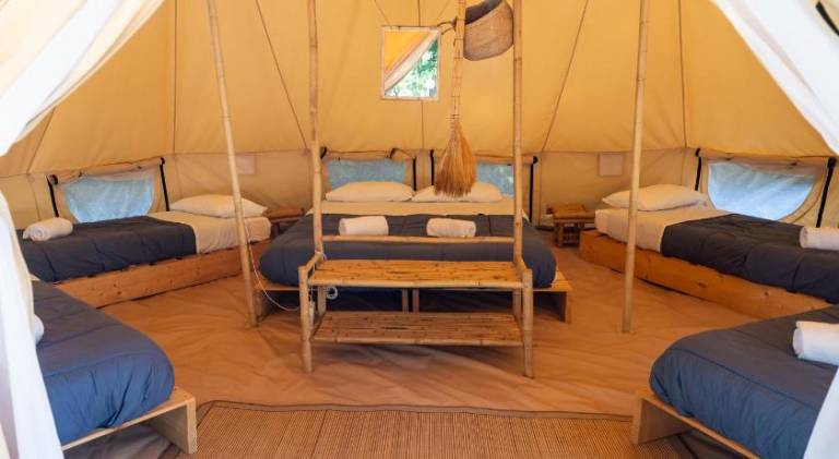 Tent with terrace & garden — photo 2
