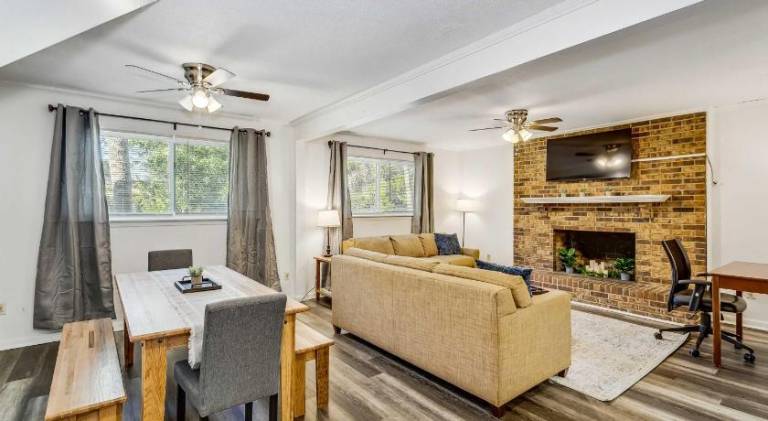 Near Downtown Beach Main House - Woodland Escape in Cordova, AL