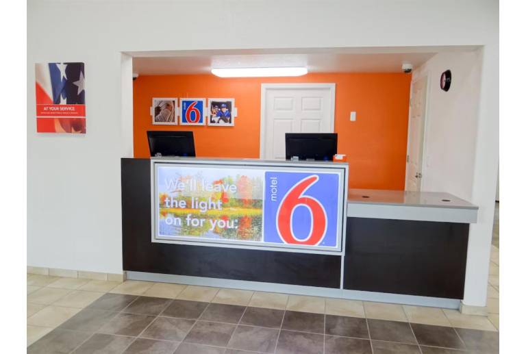 Motel 6 Erie, PA — photo 3
