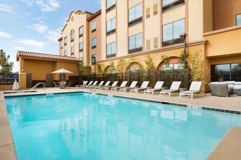 Hilton Garden Inn Lompoc — photo 2