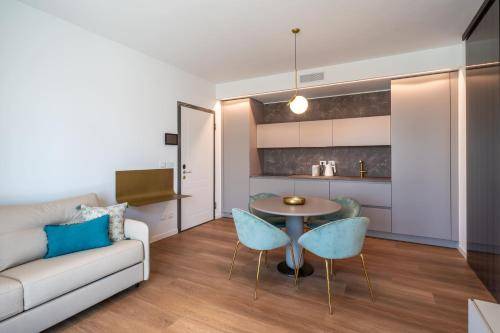 Apartment with jacuzzi, patio & private pool | Next to the beach | Pet-friendly — photo 5