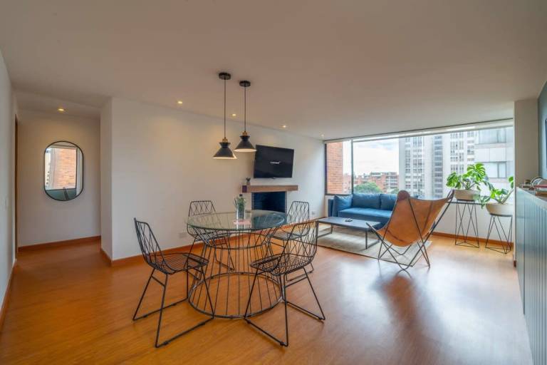 w Centric 2BR In Cabrera