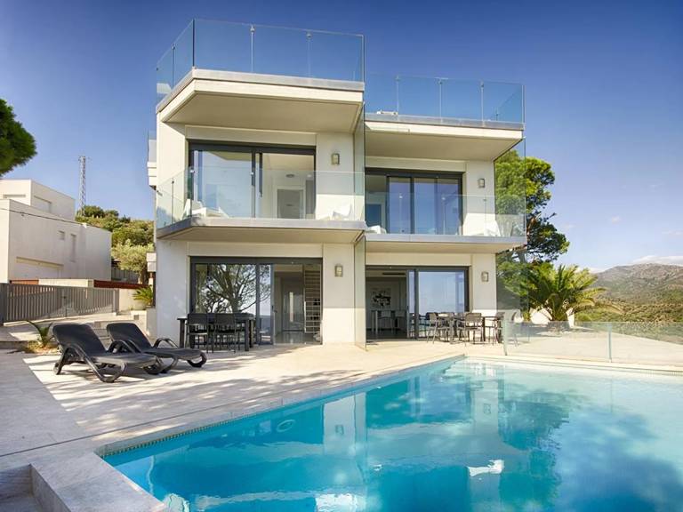 Casa Colera