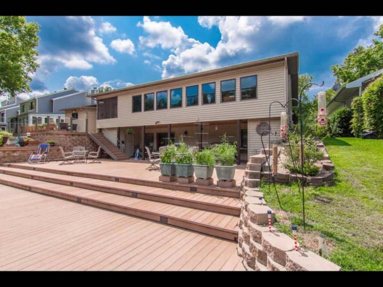 House  Table Rock