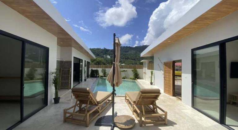 Villa with private pool & patio — photo 3