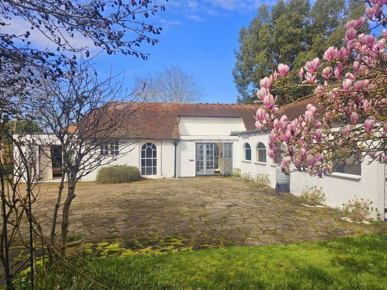 House Shere
