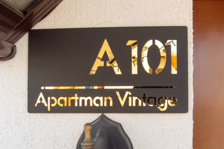 Family-oriented wonderful apartment with terrace & yard | Dogs allowed — photo 2
